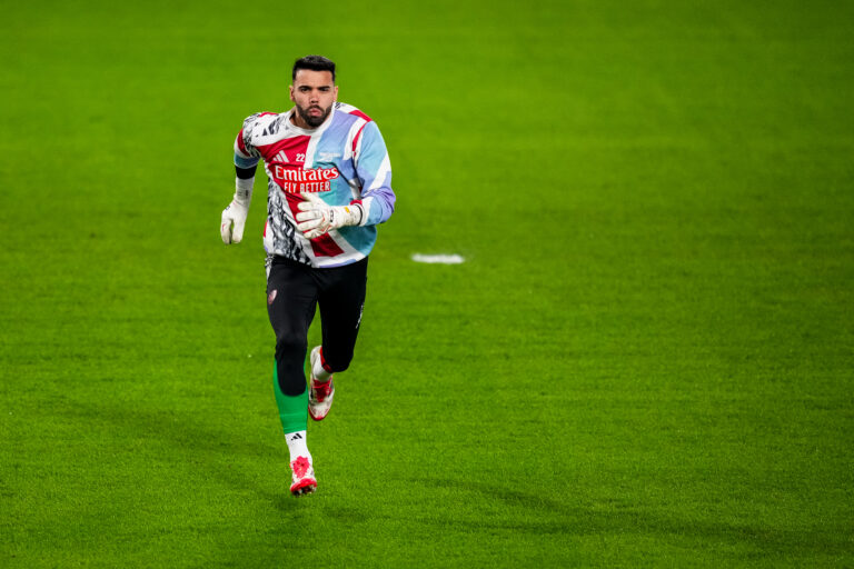 EINDHOVEN, NETHERLANDS - MARCH 4: Arsenal goalkeeper David Raya warms up prior to the UEFA Champions League 2024/25 UEFA Champions League 2024/25 Round of 16 first leg match between PSV and Arsenal FC at the Philips Stadion on March 4, 2025 in Eindhoven, Netherlands. (Photo by Rene Nijhuis/MB Media)

04.03.2025 Eindhoven
pilka nozna liga mistrzow
PSV Eindhoven - Arsenal FC
Foto Rene Nijhuis/MB Media  / PressFocus 
POLAND ONLY!!