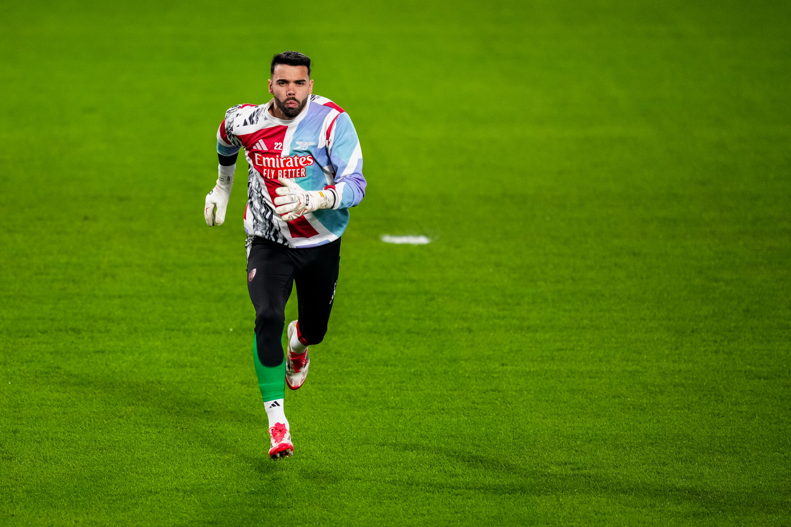 EINDHOVEN, NETHERLANDS - MARCH 4: Arsenal goalkeeper David Raya warms up prior to the UEFA Champions League 2024/25 UEFA Champions League 2024/25 Round of 16 first leg match between PSV and Arsenal FC at the Philips Stadion on March 4, 2025 in Eindhoven, Netherlands. (Photo by Rene Nijhuis/MB Media)

04.03.2025 Eindhoven
pilka nozna liga mistrzow
PSV Eindhoven - Arsenal FC
Foto Rene Nijhuis/MB Media  / PressFocus 
POLAND ONLY!!