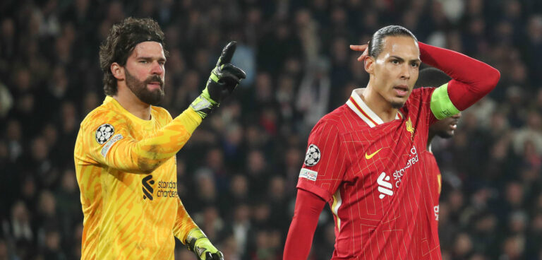 Liverpool's Brazilian goalkeeper Alisson Becker (L) gestures next to his captain Virgil Van Dijk during the UEFA Champions League, Round of 16, first leg football match between Paris Saint-Germain (PSG) and Liverpool FC the Parc des Princes stadium in Paris, FRANCE - 05/03/2025.//JEE_psgliv.21/Credit:J.E.E/SIPA/2503070125
05.03.2025
pilka nozna liga mistrzow
Paris Saint-Germain - Liverpool FC
Foto J.E.E/SIPA / Sipa / PressFocus
POLAND ONLY!!