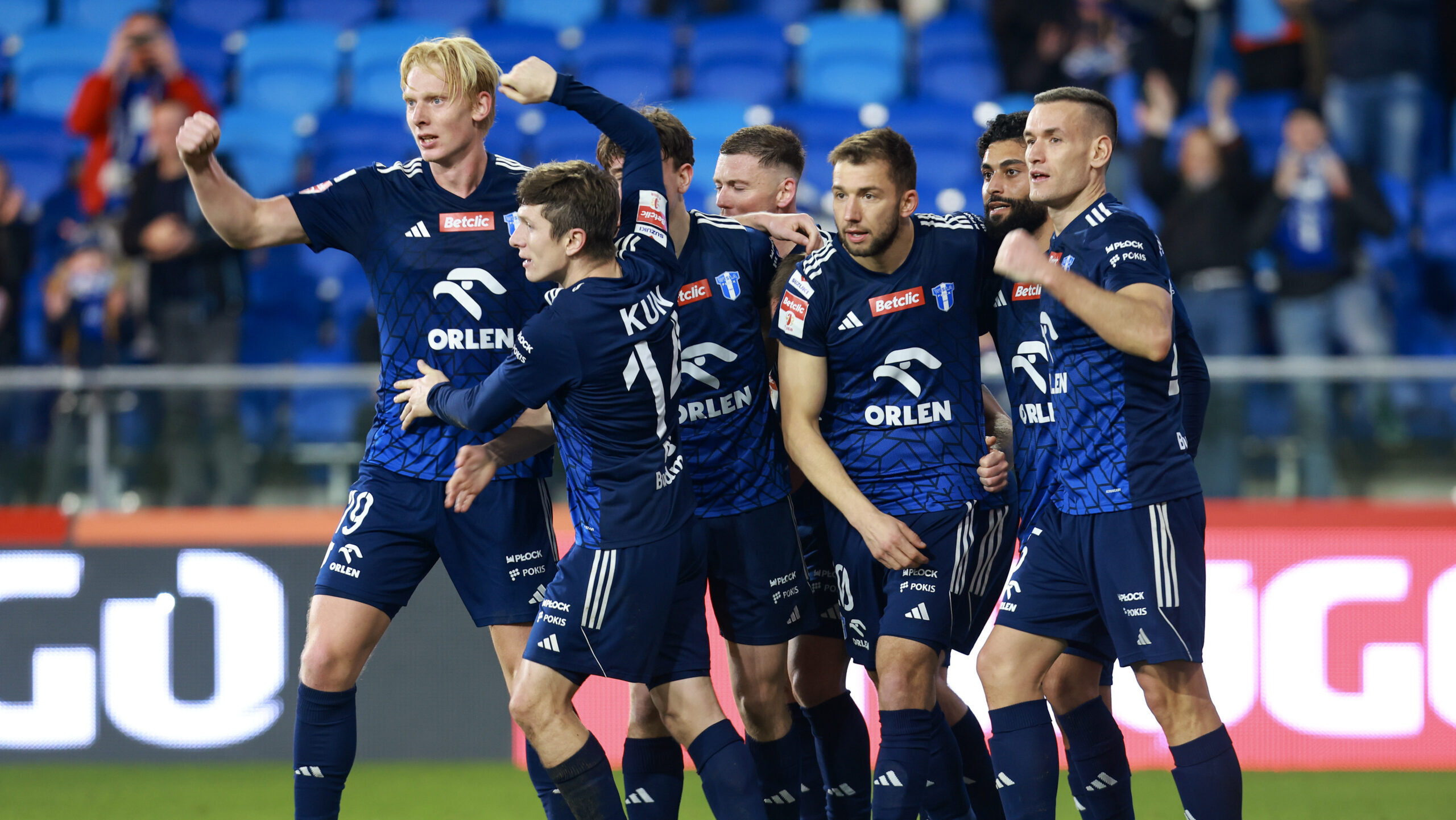 2025.03.10 Plock
Pilka nozna Betclic 1 Liga 2024/2025
Wisla Plock - Bruk-Bet Termalica Nieciecza
N/z Lukasz Sekulski Amin Al-Hamawi
Foto Artur Kraszewski / PressFocus
2025.03.10 Plock
Football Betclic 1 Liga 2024/2025
Wisla Plock - Bruk-Bet Termalica Nieciecza
Lukasz Sekulski Amin Al-Hamawi
Credit: Artur Kraszewski / PressFocus