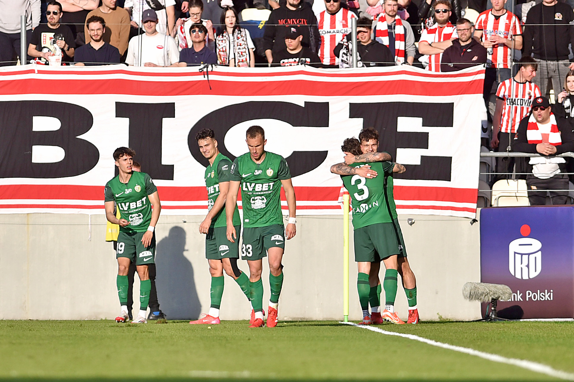 2025.04.12 Krakow
Pilka nozna , PKO BP Ekstraklasa sezon 2024/25
Cracovia Krakow - Slask Wroclaw
N/z Pilkarze Slaska, radosc po bramce na 0-1, gol, bramka, Arnau Ortiz, Assad Al Hamlawi, Yehor Mstsenko Jehor Macenko, Serafin Szota, Mateusz Zukowski
Foto Krzysztof Porebski / PressFocus

2025.04.12 Krakow
Football Polish top league , 2024/2025 season
Cracovia Krakow - Slask Wroclaw
Pilkarze Slaska, radosc po bramce na 0-1, gol, bramka, Arnau Ortiz, Assad Al Hamlawi, Yehor Mstsenko Jehor Macenko, Serafin Szota, Mateusz Zukowski
Credit: Krzysztof Porebski / PressFocus