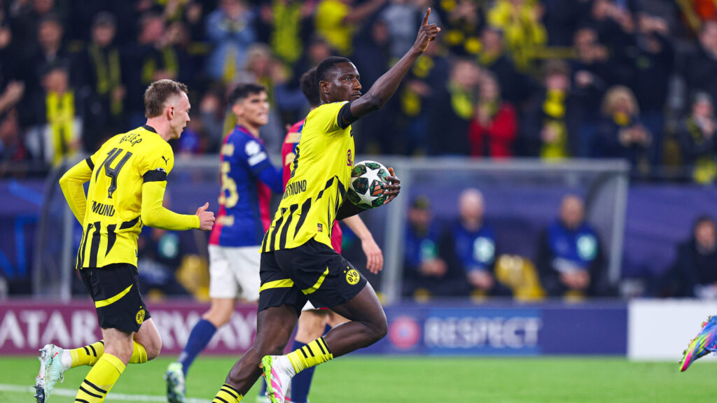 2025.04.15 Dortmund
pilka nozna UEFA Liga Mistrzow sezon 2024/2025
Borussia Dortmund - FC Barcelona
N/z bramka gol radosc na 1-0 Serhou Guirassy rzut karny (penalty kick)
Foto Pawel Andrachiewicz / PressFocus

2025.04.15 Dortmund
Football - UEFA Champions League season 2024/2025
Borussia Dortmund - FC Barcelona
bramka gol radosc na 1-0 Serhou Guirassy rzut karny (penalty kick)
Credit: Pawel Andrachiewicz / PressFocus