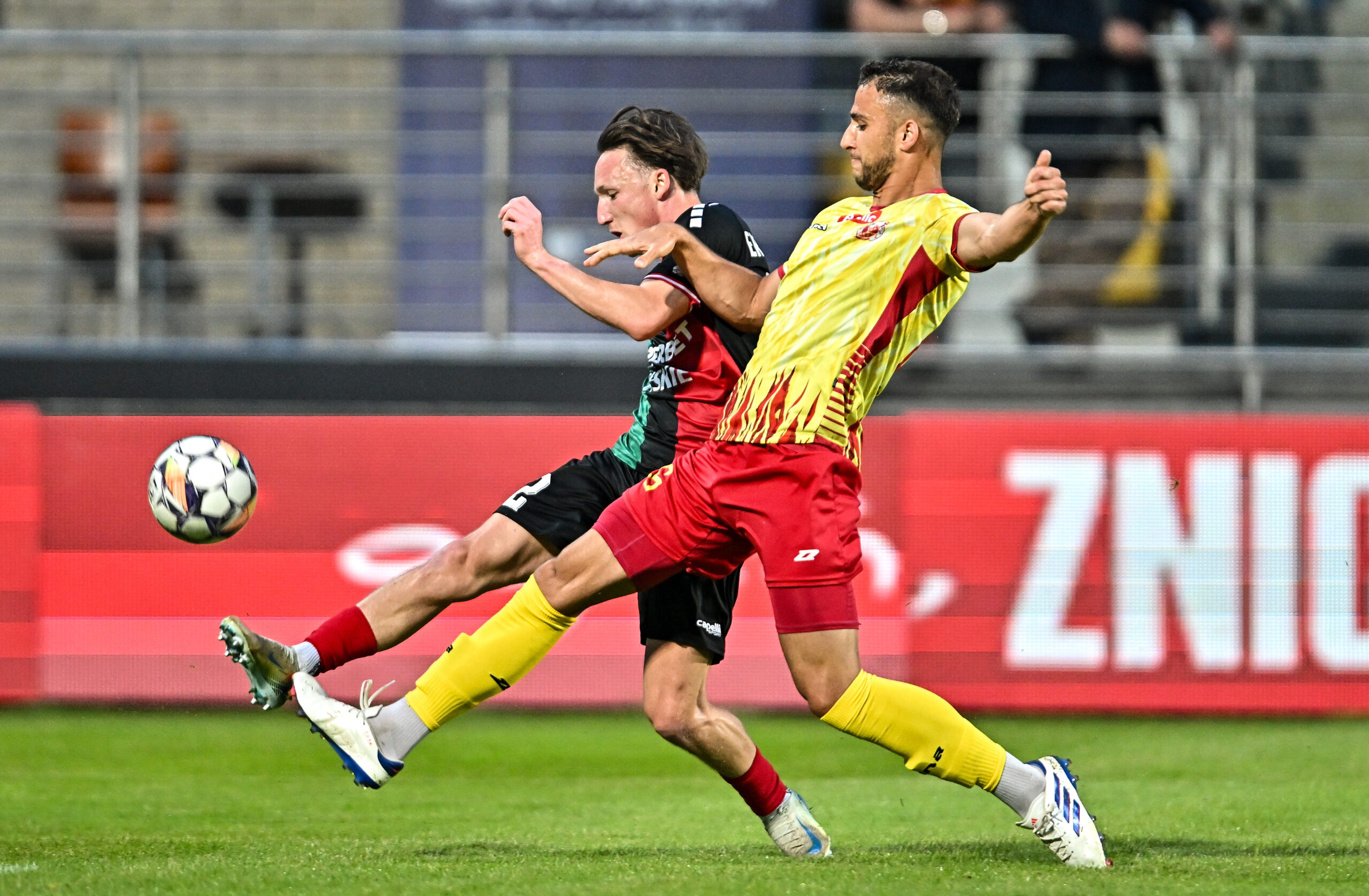 2025.05.03 Pruszkow
Pilka nozna Betclic 1 Liga sezon 2024/2025
Znicz Pruszkow - GKS Tychy
N/z Julius Ertlthaler Filip Kendzia
Foto Lukasz Sobala / PressFocus

2025.05.03 Pruszkow
Football Polish First League season 2024/2025
Znicz Pruszkow - GKS Tychy
Julius Ertlthaler Filip Kendzia
Credit: Lukasz Sobala / PressFocus