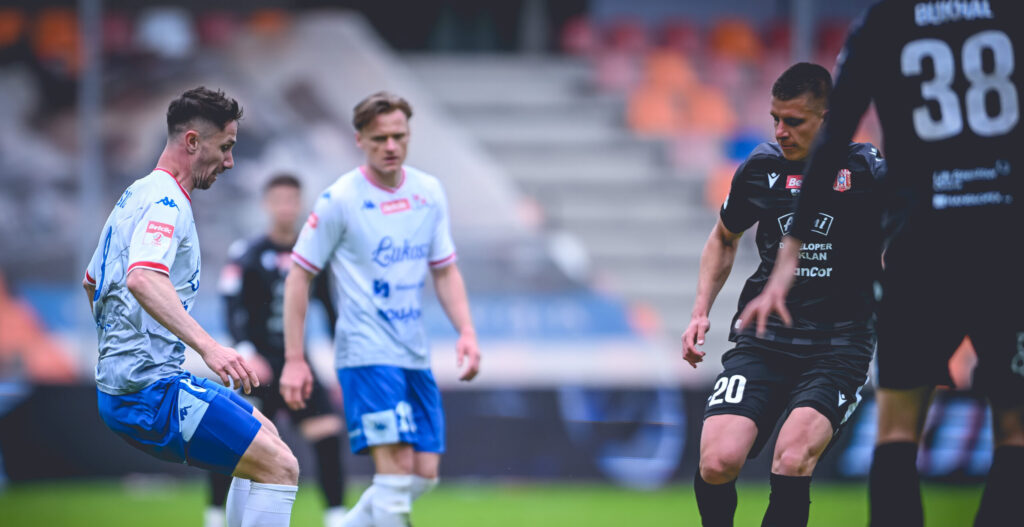 10.05.2025 Bielsko Biala  
Pilka nozna,
Betclic 2 liga sezon 2024/2025,
Podbeskidzie Bielsko Biala - Resovia Rzeszow 
n/z Matej Mrsic 
foto Krzysztof Dzierzawa / PressFocus
10.05.2025 Bielsko Biala
Football,
second division season 2024/2025 ,
Podbeskidzie Bielsko Biala - Resovia Rzeszow 
n/z Matej Mrsic 
foto Krzysztof Dzierzawa / PressFocus