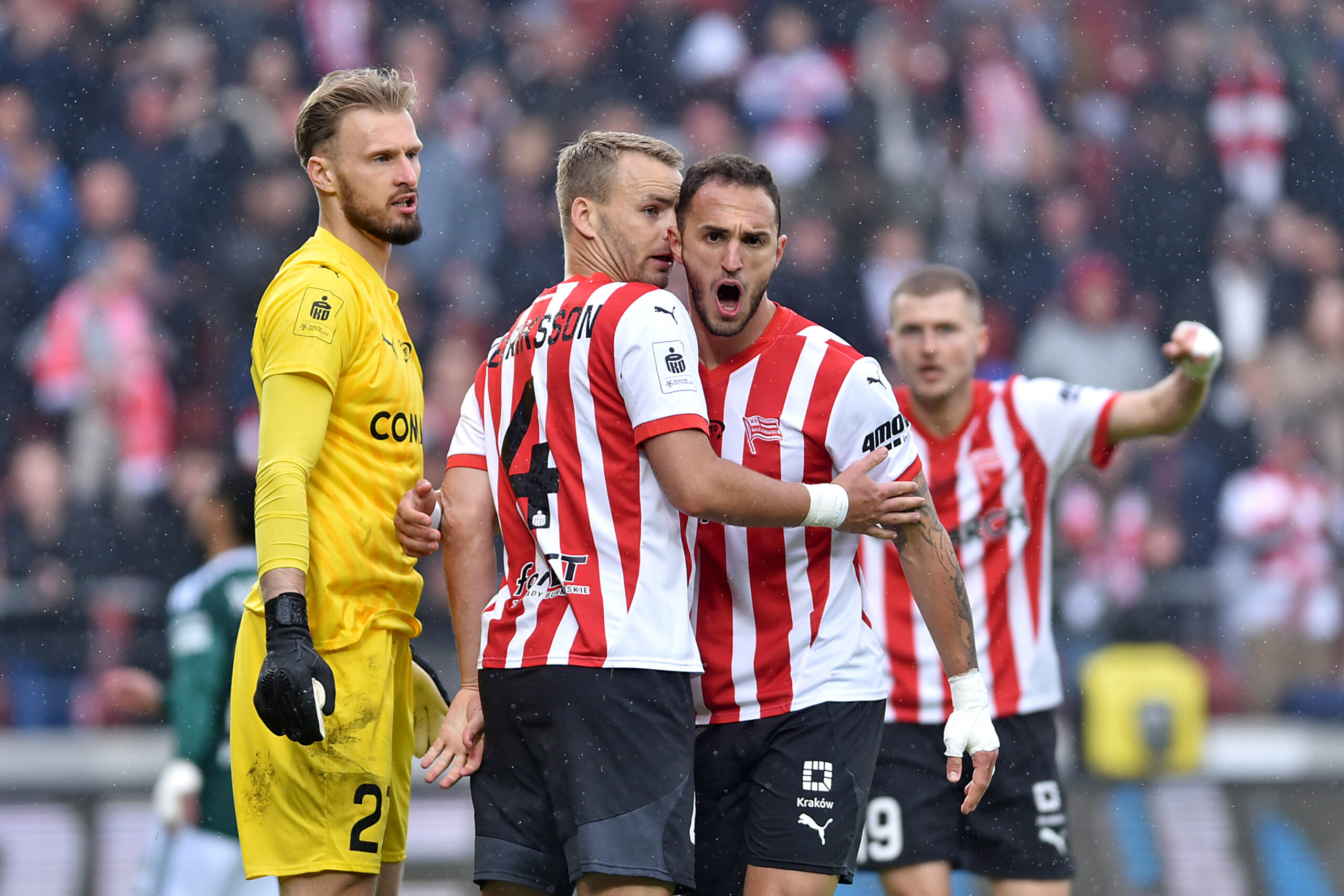 2025.05.18 Krakow
Pilka nozna , PKO BP Ekstraklasa sezon 2024/25
Cracovia Krakow - Legia Warszawa
N/z Henrich Ravas, Gustav Henriksson, Virgil Ghita
Foto Krzysztof Porebski / PressFocus

2025.05.18 Krakow
Football Polish top league , 2024/2025 season
Cracovia Krakow - Legia Warszawa
Henrich Ravas, Gustav Henriksson, Virgil Ghita
Credit: Krzysztof Porebski / PressFocus