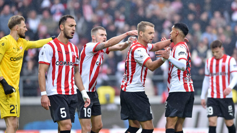 2025.05.18 Krakow
Pilka nozna , PKO BP Ekstraklasa sezon 2024/25
Cracovia Krakow - Legia Warszawa
N/z Henrich Ravas, Virgil Ghita, David Kristjan Olafsson, Amir Al-Ammari, Gustav Henriksson
Foto Krzysztof Porebski / PressFocus

2025.05.18 Krakow
Football Polish top league , 2024/2025 season
Cracovia Krakow - Legia Warszawa
Henrich Ravas, Virgil Ghita, David Kristjan Olafsson, Amir Al-Ammari, Gustav Henriksson
Credit: Krzysztof Porebski / PressFocus