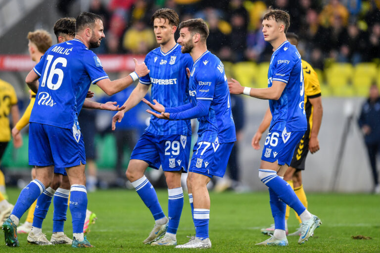 2025.05.18 Katowice
Pilka nozna PKO Ekstraklasa sezon 2024/2025
GKS Katowice - Lech Poznan
N/z Antonio Milic Rasmus Carstensen Mario Gonzalez Kornel Lisman
Foto Mateusz Sobczak / PressFocus

2025.05.18 Katowice
Football Polish League PKO Ekstraklasa season 2024/2025
GKS Katowice - Lech Poznan
Antonio Milic Rasmus Carstensen Mario Gonzalez Kornel Lisman
Credit: Mateusz Sobczak / PressFocus