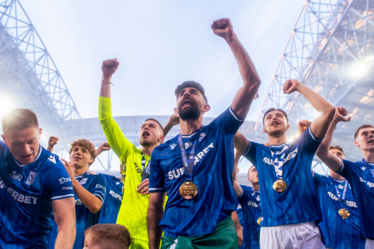 2025.05.24 Poznan
pilka nozna PKO Ekstraklasa sezon 2024/2025
Lech Poznan - Piast Gliwice
N/z Lech Poznan feta Ali Gholizadeh
Foto Gleb Soboliev / PressFocus

2025.05.24 Poznan
Football - Polish PKO Ekstraklasa season 2024/2025
Lech Poznan - Piast Gliwice
Lech Poznan feta Ali Gholizadeh
Credit: Gleb Soboliev / PressFocus