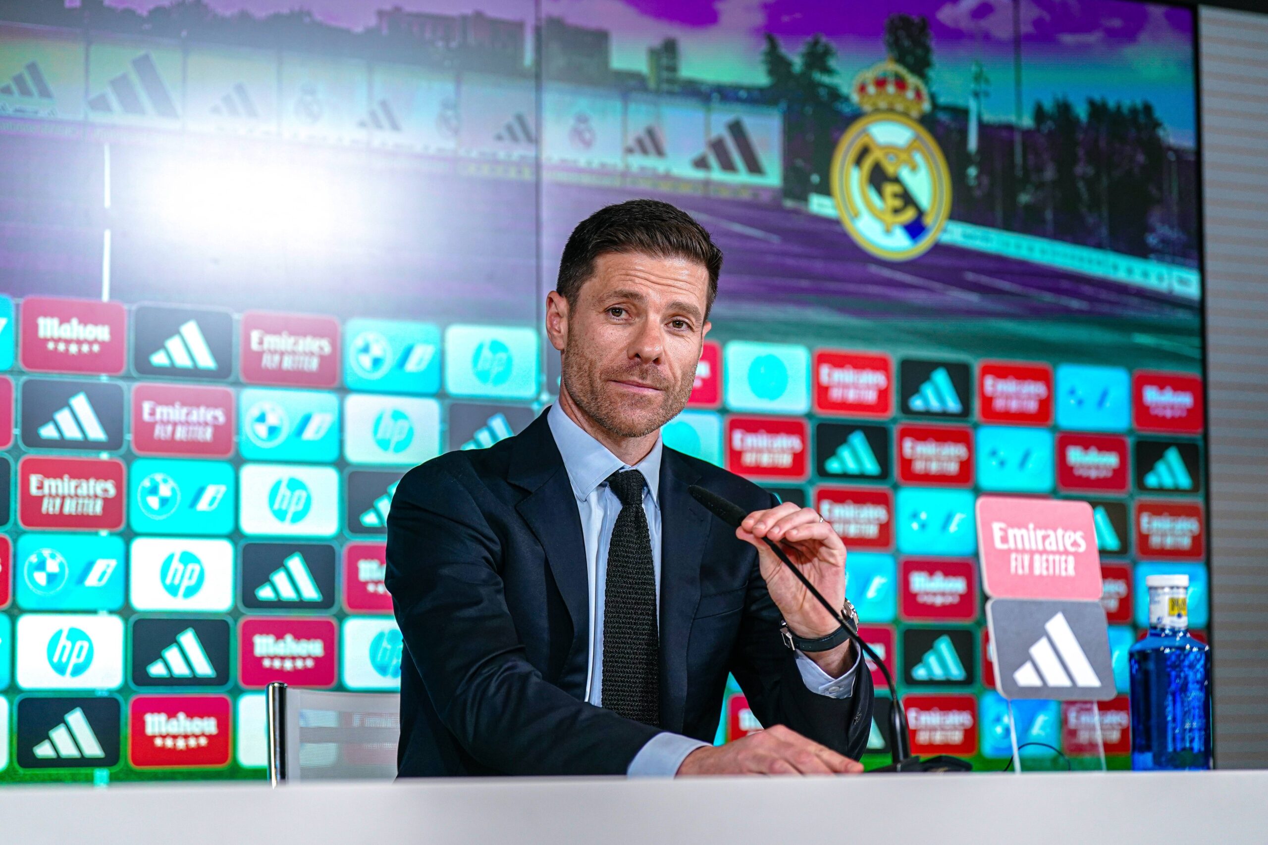 Former footballer Xabi Alonso speaks to reporters during his presentation as Real Madrid s new coach at the Club s headquarters in Madrid on Monday 26 May 2025 Cordon Press PUBLICATIONxNOTxINxFRAxESP
2025.05.26 Madryt
pilka nozna , liga hiszpanska
Xabi Alonso trenerem Realu Madryt
Foto IMAGO/PressFocus

!!! POLAND ONLY !!!