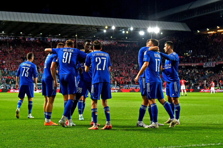 2025.05.29 Krakow
Pilka nozna , Betclic I liga , sezon 2024/25 , baraze o Ekstraklase , polfinal
Wisla Krakow - Miedz Legnica
N/z Pilkarze Miedzi, radosc po bramce na 0-1, gol, bramka, Michael Michal Kostka
Foto Krzysztof Porebski / PressFocus

2025.05.29 Krakow
Football , Polish league, second level , 2024/2025 season , promotion play off , semi final
Wisla Krakow - Miedz Legnica
Pilkarze Miedzi, radosc po bramce na 0-1, gol, bramka, Michael Michal Kostka
Credit: Krzysztof Porebski / PressFocus