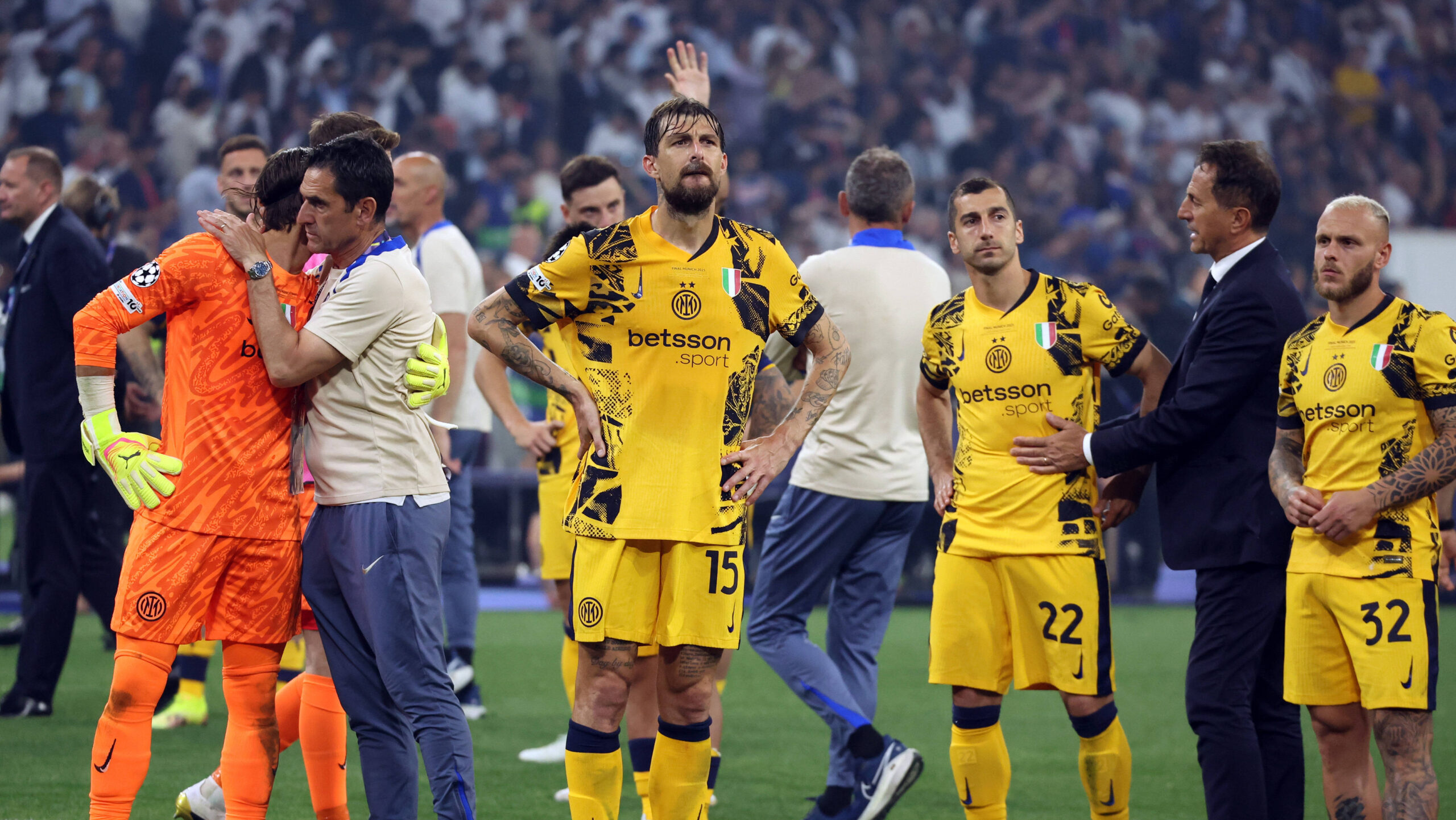 Munich, Germany May 31, 2025: Francesco Acerbi of Inter disappointment after the defeat in 2024/2025 UEFA Champions League Final match between Paris Saint Germain against Internazionale Milan, at the Allianz Arena in Munich.-/ ipa-agency.net - //IPAPRESSITALY_IPA_Agency_IPA58468280/Credit:/IPA/SIPA/2506010713

01.06.2025 Munich
pilka nozna liga mistrzow
Paris Saint-Germain - Inter Mediolan
Foto /IPA/SIPA / Sipa / PressFocus 
POLAND ONLY!!