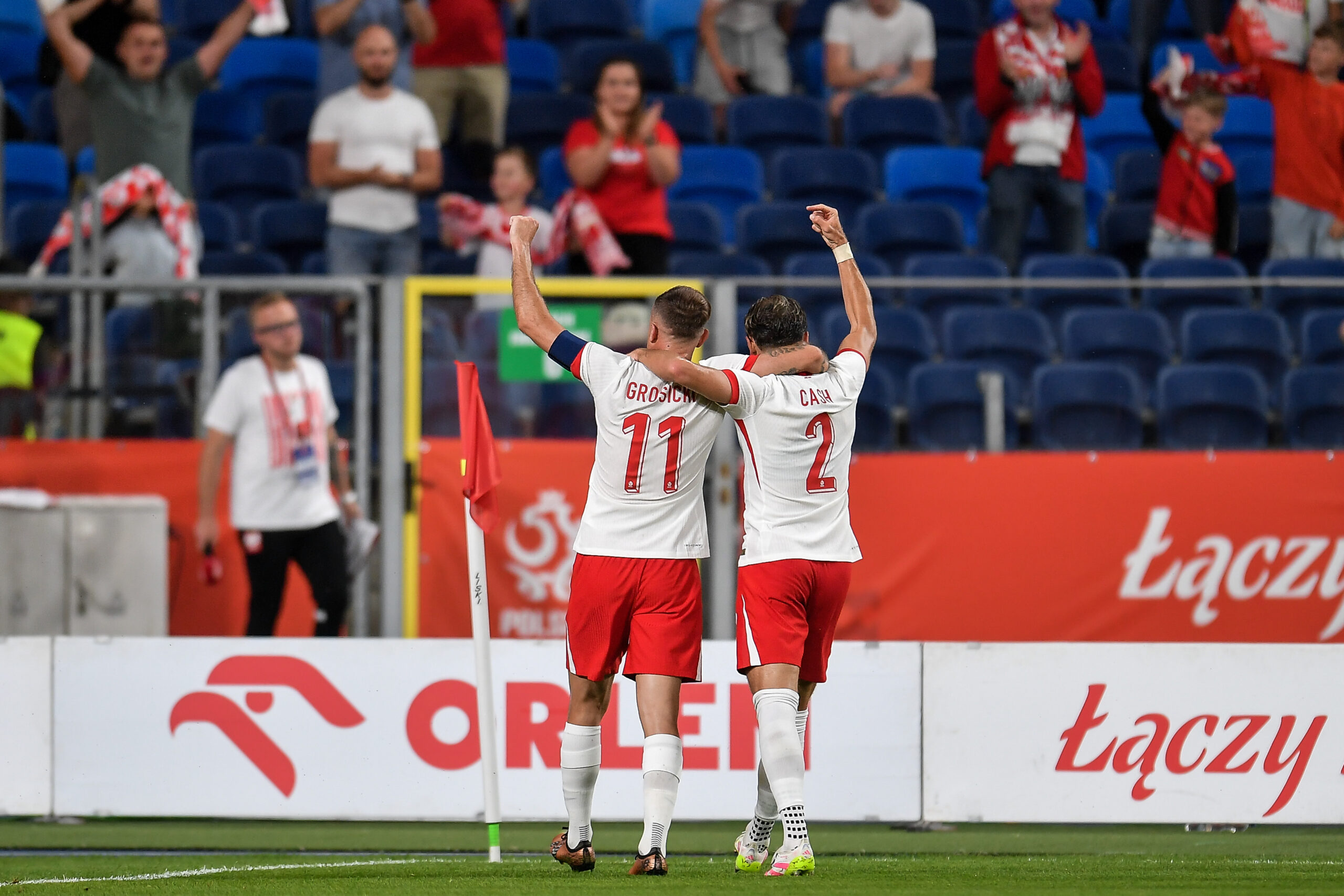 2025.06.06 Chorzow
Pilka nozna Reprezentacja Polski mecz towarzyski
Polska - Moldawia
N/z Kamil Grosicki Matty Cash radosc po golu
Foto Mateusz Sobczak / PressFocus

2025.06.06 Chorzow
Football Polish National Football Team - friendly match
Poland - Moldova
Kamil Grosicki Matty Cash radosc po golu
Credit: Mateusz Sobczak / PressFocus