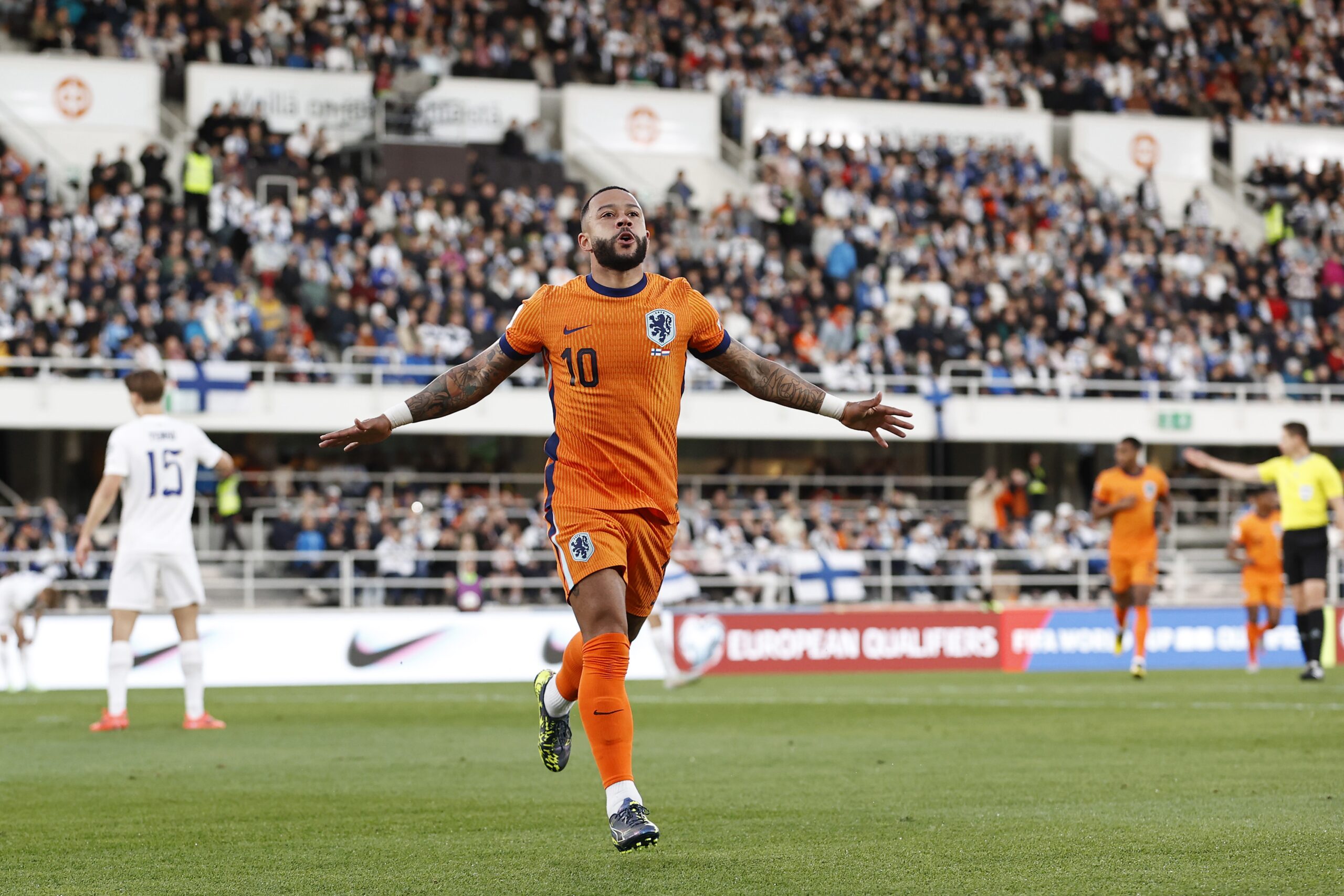 6/7/2025 - HELSINKI - Memphis Depay of the Netherlands celebrates 0-1 during the World Cup qualifier between Finland and the Netherlands at the Olympic Stadium on June 7, 2025 in Helsinki, Finland. ANP MAURICE VAN STEEN /ANP/Sipa USA
2025.06.07 Helsinki
pilka nozna kwalifikacje do Mistrzostw Swiata
Finlandia - Holandia
Foto ANP/SIPA USA/PressFocus

!!! POLAND ONLY !!!
