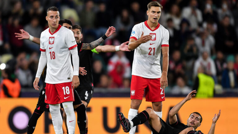 2025.06.11 Zilina
Pilka nozna kadra reprezentacja Mistrzostwa Europy U21 Slowacja 2025
Polska - Gruzja
N/z Dominik Marczuk Tomasz Pienko
Foto Mateusz Sobczak / PressFocus
2025.06.11 Zilina
Football 2025 UEFA European Under 21 Championship
Poland v Georgia
Dominik Marczuk Tomasz Pienko
Credit: Mateusz Sobczak / PressFocus
