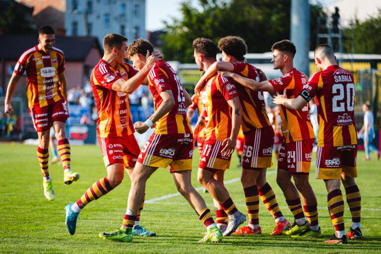 2025.06.12 Chojnice Pilka Nozna Betclic 2 liga sezon 2024/2025 Mecz Chojniczanka Chojnice - Swit Szczecin N/z Marcel Stefaniak gol bramka radosc Foto Piotr Matusewicz / PressFocus
2025.06.12 Chojnice
Football Polish second division season 2024/2025
Chojniczanka Chojnice - Swit Szczecin
Marcel Stefaniak gol bramka radosc
Credit: Piotr Matusewicz / PressFocus