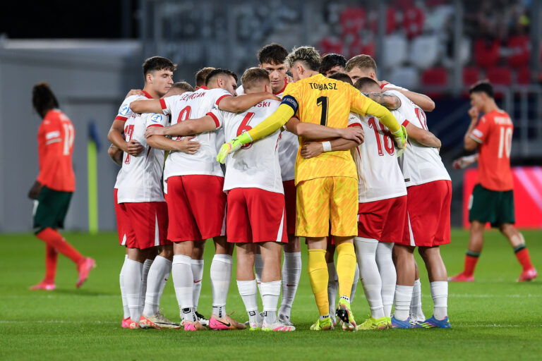 2025.06.14 Trenczyn
Pilka nozna kadra reprezentacja Mistrzostwa Europy U21 Slowacja 2025
Portugalia - Polska
N/z Polska druzyna
Foto Mateusz Sobczak / PressFocus
2025.06.14 Trencin
Football 2025 UEFA European Under 21 Championship
Portugal v Poland
Polska druzyna
Credit: Mateusz Sobczak / PressFocus
