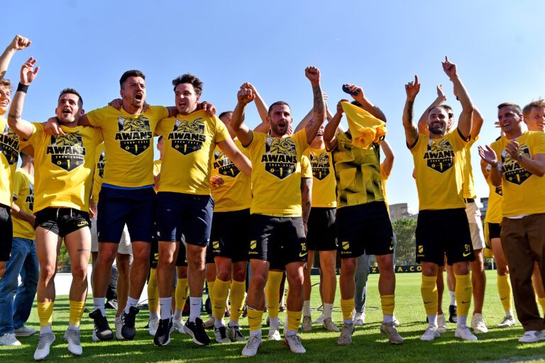 2025.06.15 Krakow
Pilka nozna , Betclic II liga , sezon 2024/25 , baraze o awans do I ligi, final
Wieczysta Krakow - Chojniczanka Chojnice
N/z Pilkarze Wieczystej, radosc po awansie
Foto Krzysztof Porebski / PressFocus

2025.06.15 Krakow
Football , Polish league, third level , 2024/2025 season, promotion play-off final
Wieczysta Krakow - Chojniczanka Chojnice
Pilkarze Wieczystej, radosc po awansie
Credit: Krzysztof Porebski / PressFocus