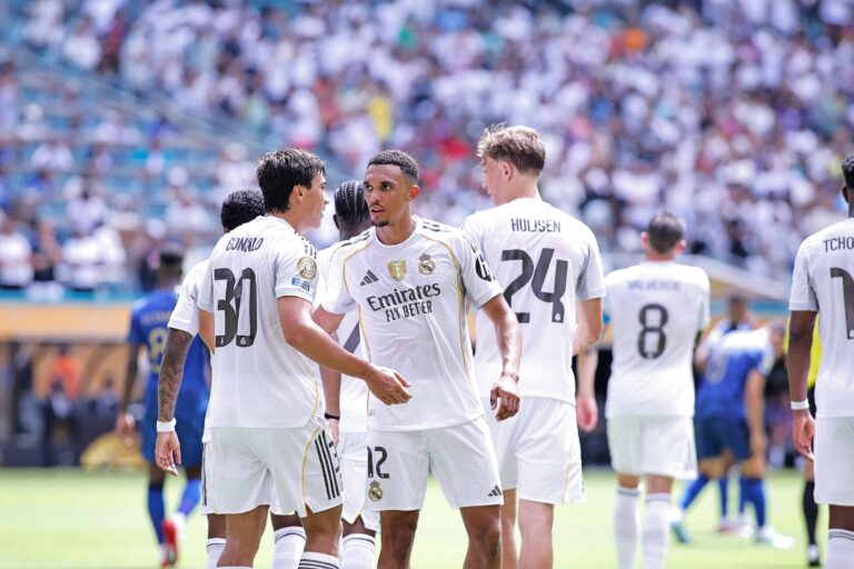 RECORD DATE NOT STATED Real Madrid x Al Hilal Miami, FL - 06/18/2025 - FIFA Club World Cup / Football - Match between Real Madrid x Al Hilal valid for the first round of the FIFA Club World Cup, at the Hard Rock stadium, in Miami, Florida, this Wednesday 18. IMAGO / Karen Fontes florida Copyright: xKarenxFontesx
2025.06.19 Miami Gardens
pilka nozna , klubowe mistrzostwa swiata w pilce noznej FIFA
Real Madryt - Al Hilal
Foto IMAGO/PressFocus
!!! POLAND ONLY !!!