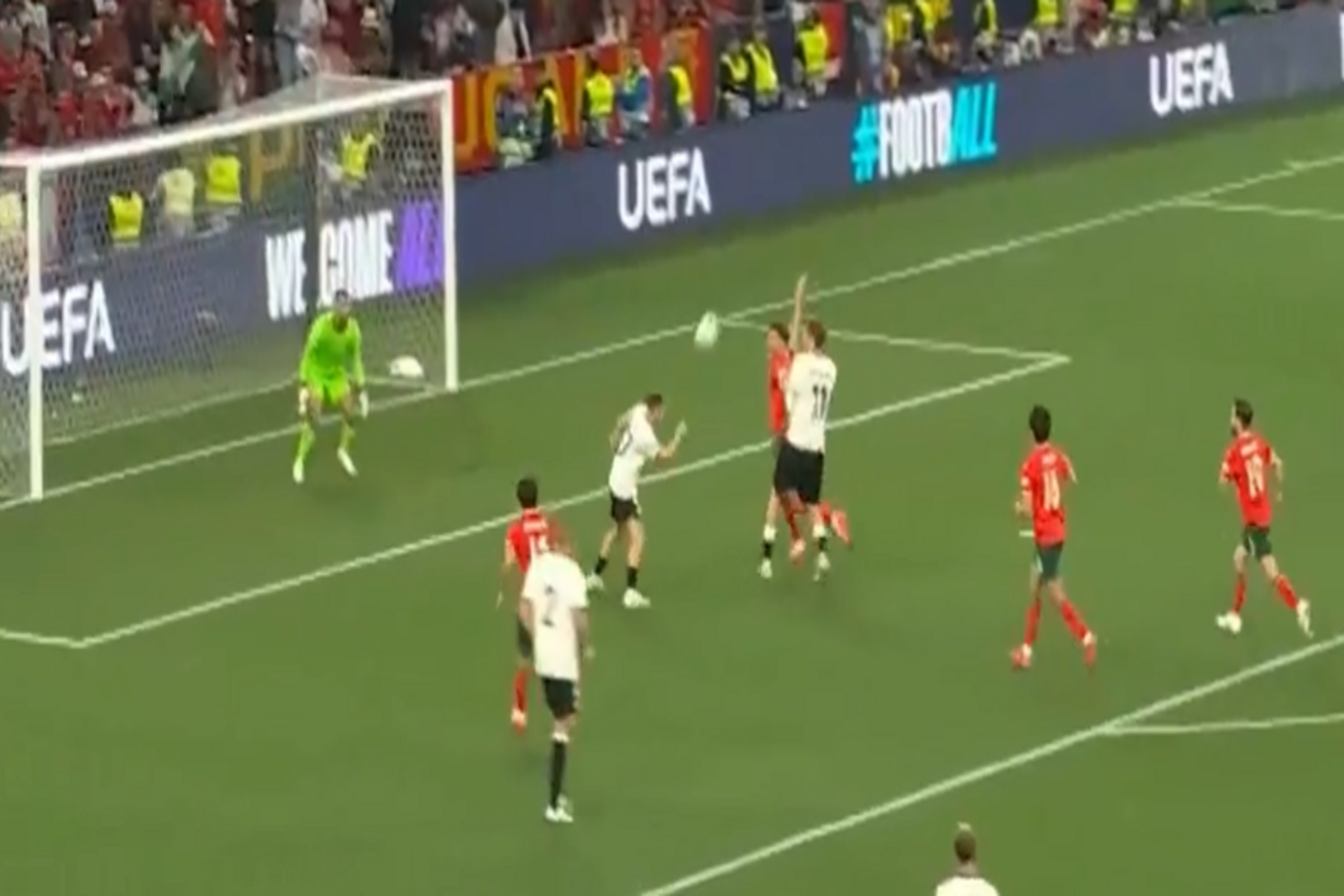 Co za akcja! Tak Niemcy objęli prowadzenie w półfinale LN [WIDEO]