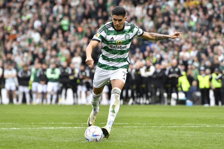 Luis Palma of Celtic scores his penalty during the Scottish Cup Semi-Final match at Hampden Park, Glasgow
Picture by Jamie Johnston/Focus Images Ltd 07714373795
20/04/2024
2024.04.20 Glasgow
Pilka nozna puchar szkocji
Aberdeen - Celtic
Foto Jamie Johnston/Focus Images/MB Media/PressFocus

!!! POLAND ONLY !!!