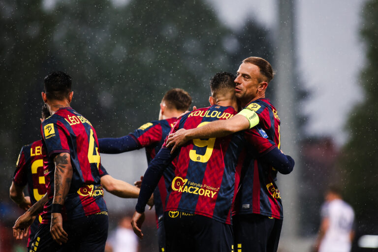 2025.04.25 Niepolomice
Pilka nozna PKO Ekstraklasa 2024/2025
Puszcza Niepolomice - Pogon Szczecin
N/z gol bramka radosc Efthymis Koulouris Kamil Grosicki
Foto Marta Badowska / PressFocus

2025.04.25 Niepolomice
Football Polish PKO Ekstraklasa Season 2024/2025
gol bramka radosc Efthymis Koulouris Kamil Grosicki
Credit: Marta Badowska / PressFocus