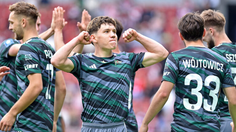 2025.05.04 Krakow
Pilka nozna , PKO BP Ekstraklasa sezon 2024/25
Cracovia Krakow - Lechia Gdansk
N/z Pilkarze Lechii, radosc po bramce na 0-2, gol, bramka, Maksym Chlan
Foto Krzysztof Porebski / PressFocus

2025.05.04 Krakow
Football Polish top league , 2024/2025 season
Cracovia Krakow - Lechia Gdansk
Pilkarze Lechii, radosc po bramce na 0-2, gol, bramka, Maksym Chlan
Credit: Krzysztof Porebski / PressFocus