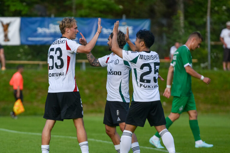 2025.06.25 Waidring, Austria
pilka nozna zgrupowanie przygotowania do sezonu sparing
Ludogorec Rzagrad - Legia Warszawa
N/z Wojciech Urbanski Claude Goncalves Ryoya Morishita
Foto Wojciech Dobrzynski / Legionisci.com / PressFocus 
2025.06.25 Waidring, Austria
football preseason camp friendly match
Ludogorets Razgrad - Legia Warsaw 
Credit: Wojciech Dobrzynski / Legionisci.com / PressFocus