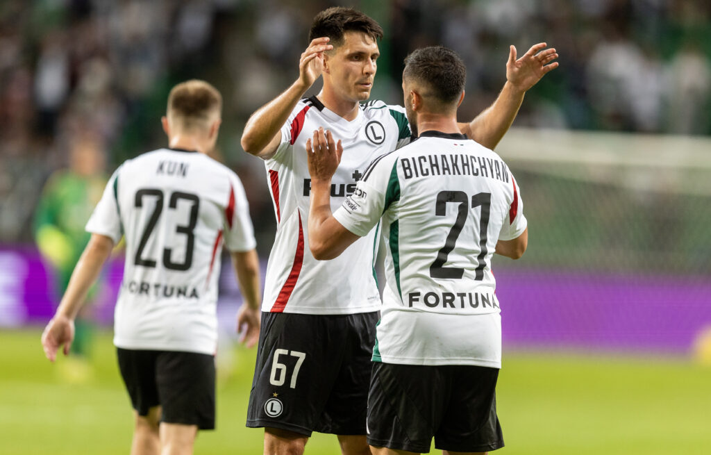2025.07.10 Warszawa
pilka nozna kwalifikacje Ligi Konferencji sezon 2025/2026
Legia Warszawa - FK Aktobe
N/z Bartosz Kapustka (Legia), Vahan Bichakhchyan (Legia), radosc
Foto Tomasz Jastrzebowski / Foto Olimpik / PressFocus

2025.07.10 Warszawa
Football - UEFA Conference League qyalifying season 2025/2026
Legia Warszawa - FK Aktobe
Bartosz Kapustka (Legia), Vahan Bichakhchyan (Legia), radosc
Credit: Tomasz Jastrzebowski / Foto Olimpik / PressFocus