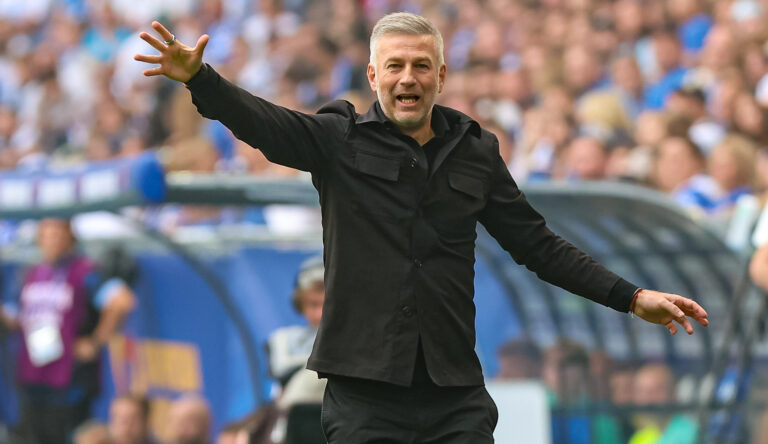 2025.07.13 Poznan
Pilka nozna Superpuchar polski
Lech Poznan - Legia Warszawa
N/z Edward Iordanescu
Foto Pawel Jaskolka / PressFocus

2025.07.13 Poznan
Football Polish Supercup 
Lech Poznan - Legia Warszawa

Credit: Pawel Jaskolka / PressFocus