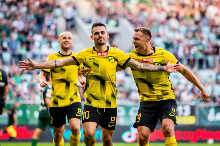 2025.07.18 Wroclaw
pilka nozna - Betclic 1.Liga sezon 2025/2026
Slask Wroclaw - Wieczysta Krakow
N/z Joan Roman cieszynka
Foto Gleb Soboliev / PressFocus

2025.07.18 Wroclaw
football - polish first league
Slask Wroclaw - Wieczysta Krakow
Joan Roman cieszynka
Credit: Gleb Soboliev / PressFocus