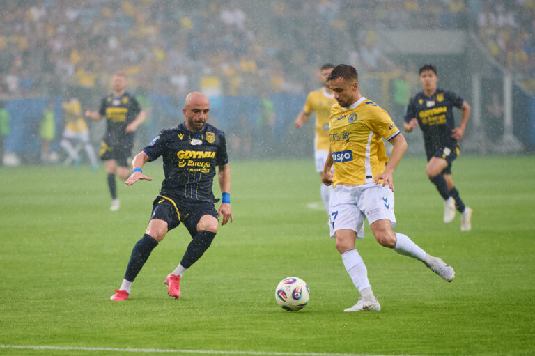 2025.07.20 Lublin pilka nozna PKO Ekstraklasa sezon 2025/2026 
Motor Lublin - Arka Gdynia
N/z Tornike Gaprindaszwili Krystian Palacz 
Foto Ireneusz Wnuk / PressFocus

2025.07.20 Lublin Football - Polish PKO Ekstraklasa season 2025/2026 
Motor Lublin - Arka Gdynia
Tornike Gaprindaszwili Krystian Palacz 
Credit: Ireneusz Wnuk / PressFocus