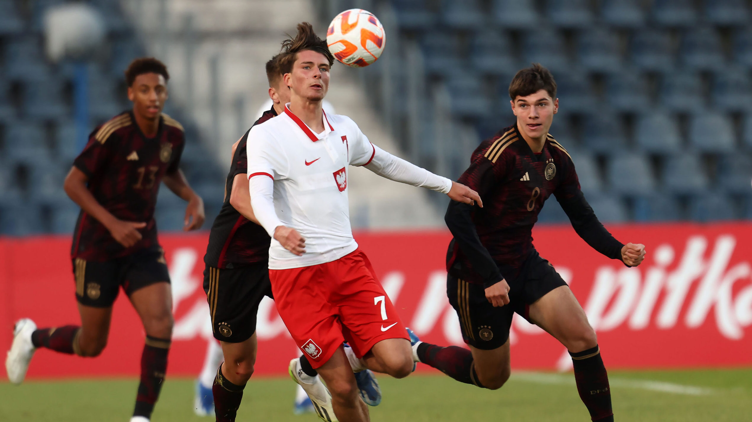 2023.10.17 Bydgoszcz Pilka nozna Turniej kwalifikacyjny do Mistrzostw Europy U19 Polska - Niemcy N/z Marcel Kalemba Mert Komur Foto Piotr Matusewicz / PressFocus

2023.10.17 Bydgoszcz
Football Qualifying tournament for the U19 European Championship
Poland - Germany
Marcel Kalemba Mert Komur 
Credit: Piotr Matusewicz / PressFocus