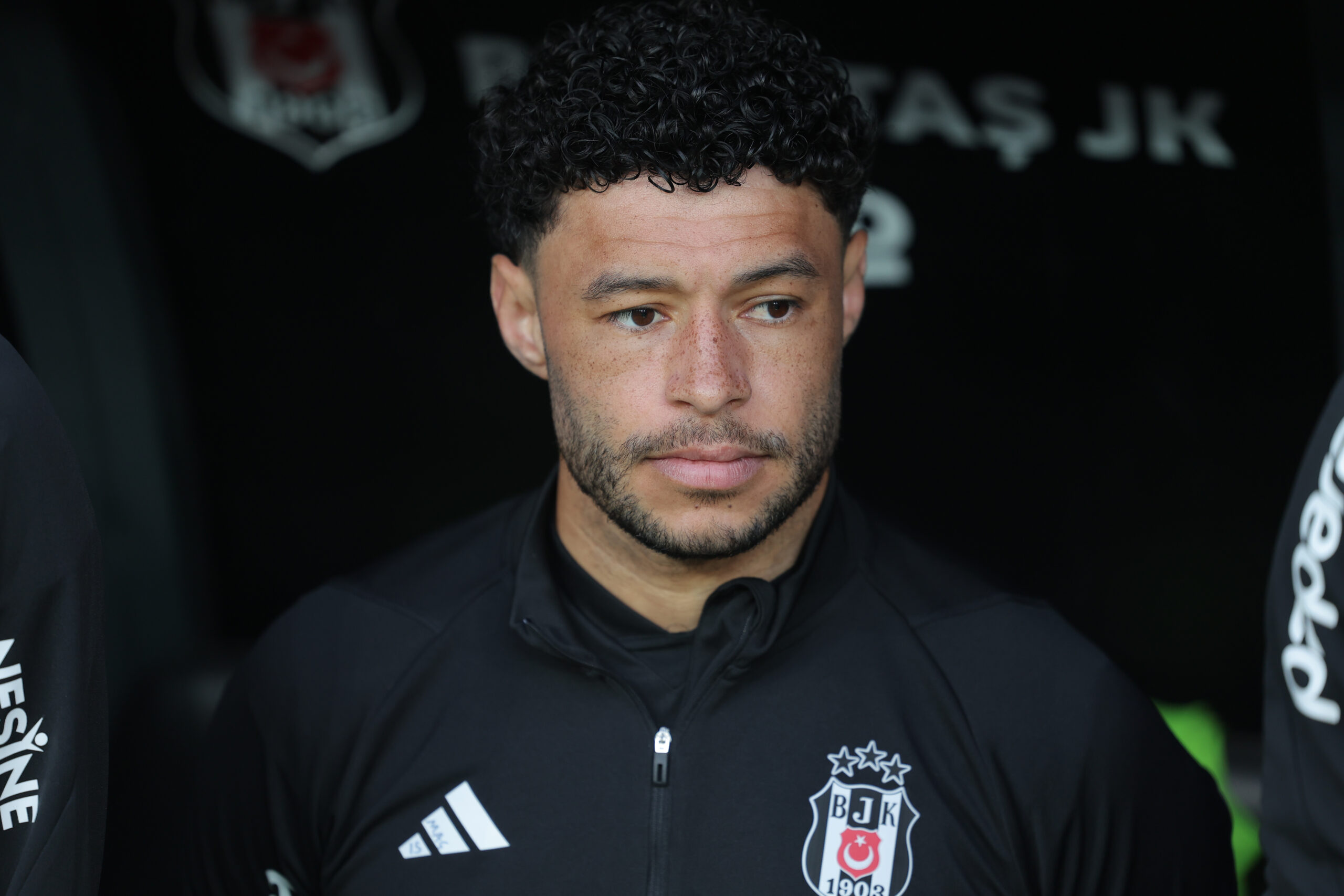 Istanbul, Turkey, April 13th 2024: Alex Oxlade-Chembarlain (15 Besiktas) during the Turkish Super League football match between Besiktas and Samsunspor at Tupras Stadium, Turkey.  (EO / SPP) (Photo by EO / SPP/Sipa USA)
2024.04.13 Istambul
pilka nozna liga turecka
Besiktas - Samsunspor
Foto SPP/SIPA USA/PressFocus

!!! POLAND ONLY !!!