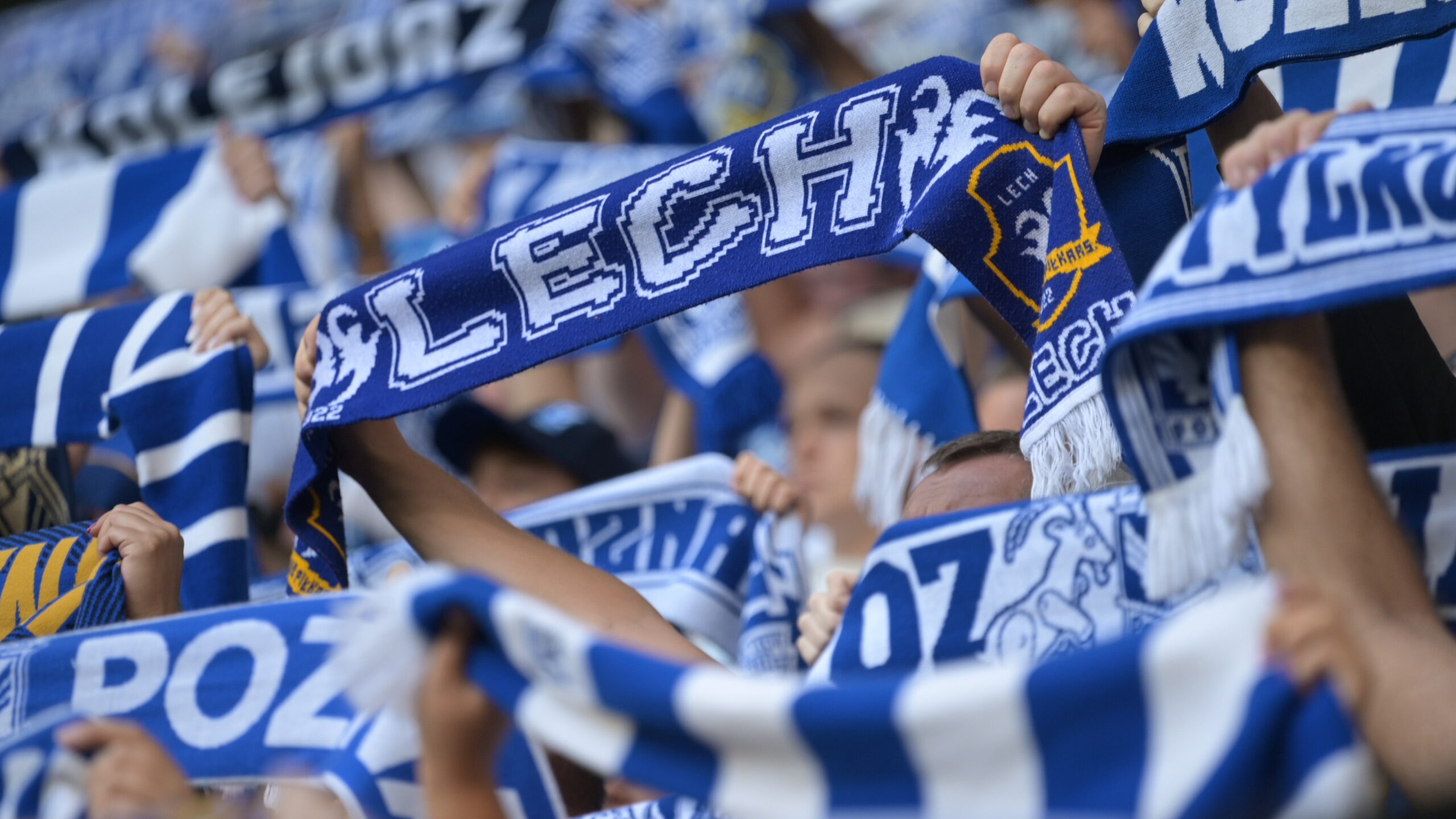 2024.09.22 Poznan
Pilka Nozna PKO BP Ekstraklasa sezon 2024/2025
Lech Poznan - Slask Wroclaw  
N/z Szaliki kibice lech poznan
Foto. Damian Kosciesza / PressFocus

2024.09.22 Poznan
Football Polish PKO BP Ekstraklasa season 2024/2025 Lech Poznan - Slask Wroclaw
O/p 
Credit. Damian Kosciesza / PressFocus