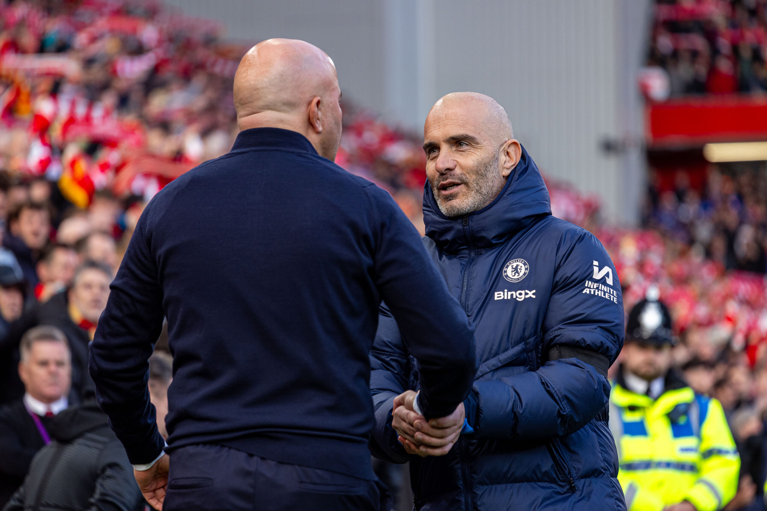 (241021) -- LIVERPOOL, Oct. 21, 2024 (Xinhua) -- Chelsea&#039;s head coach Enzo Maresca (R) shakes hands with Liverpool&#039;s head coach Arne Slot before the English Premier League match between Liverpool and Chelsea in Liverpool, Britain, on Oct. 20, 2024. (Xinhua)

FOR EDITORIAL USE ONLY. NOT FOR SALE FOR MARKETING OR ADVERTISING CAMPAIGNS. NO USE WITH UNAUTHORIZED AUDIO, VIDEO, DATA, FIXTURE LISTS, CLUB/LEAGUE LOGOS OR &quot;LIVE&quot; SERVICES. ONLINE IN-MATCH USE LIMITED TO 45 IMAGES, NO VIDEO EMULATION. NO USE IN BETTING, GAMES OR SINGLE CLUB/LEAGUE/PLAYER PUBLICATIONS.

2024.10.20 Liverpool
pilka nozna liga angielska
FC Liverpool - Chelsea Londyn
Foto Li Ying/Xinhua/PressFocus

!!! POLAND ONLY !!!
