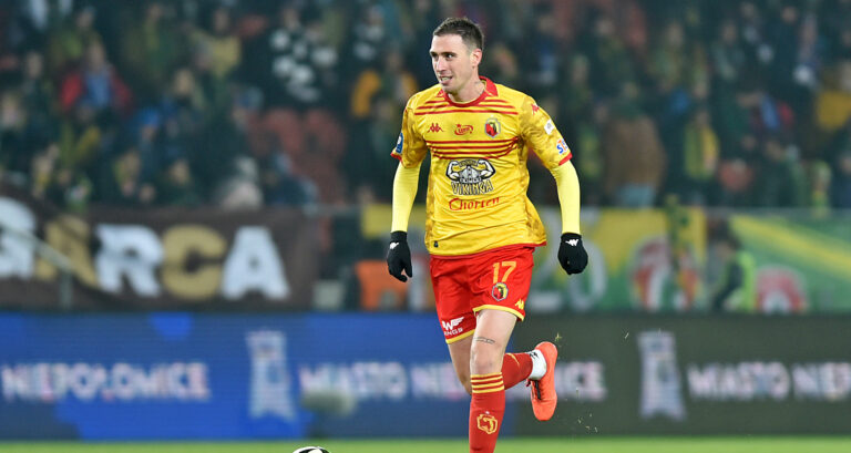 2024.12.08 Krakow
Pilka nozna , PKO BP Ekstraklasa sezon 2024/25
Puszcza Niepolomice - Jagiellonia Bialystok
N/z Adrian Dieguez
Foto Krzysztof Porebski / PressFocus

2024.12.08 Krakow
Football Polish top league , 2024/2025 season
Puszcza Niepolomice - Jagiellonia Bialystok
Adrian Dieguez
Credit: Krzysztof Porebski / PressFocus