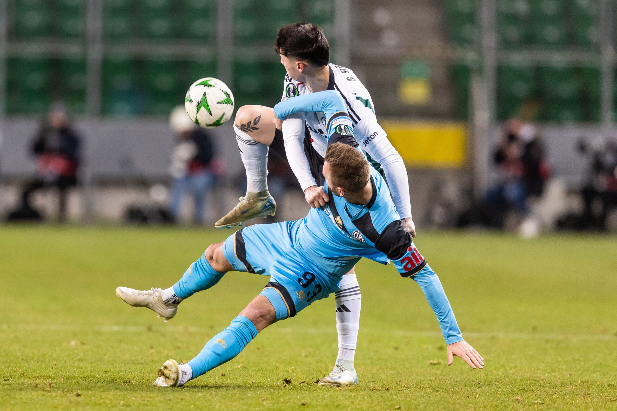 2024.12.12 Warszawa
pilka nozna Liga Konferencji Europy sezon 2024/2025
Legia Warszawa - FC Lugano
N/z Kacper Przybylko (Lugano), Sergio Barcia (Legia)
Foto Tomasz Jastrzebowski / Foto Olimpik / PressFocus

2024.12.12 Warszawa
Football - UEFA Conference League season 2024/2025
Legia Warszawa - FC Lugano
Kacper Przybylko (Lugano), Sergio Barcia (Legia)
Credit: Tomasz Jastrzebowski / Foto Olimpik / PressFocus