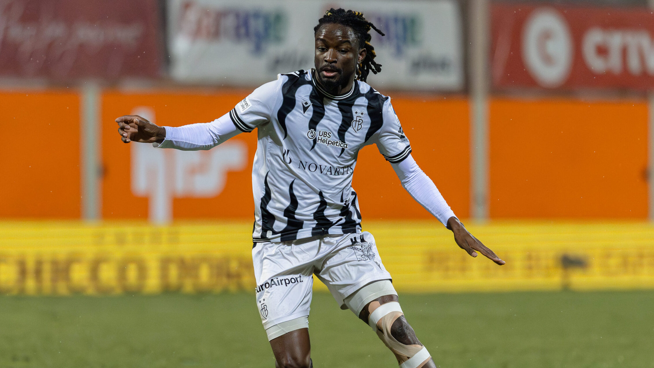 Lugano, Switzerland, January 19st 2025: Romario Baro (8 Basel) during the Super League football match between FC Lugano and FC Basel 1893 at Stadio di Cornaredo in Lugano, Switzerland. Philipp Kresnik (Philipp Kresnik / SPP) (Photo by Philipp Kresnik / SPP/Sipa USA)
2025.01.19 Lugano
pilka nozna liga szwajcarska
FC Lugano - FC Basel 1893
Foto Philipp Kresnik / SPP/SIPA USA/PressFocus

!!! POLAND ONLY !!!