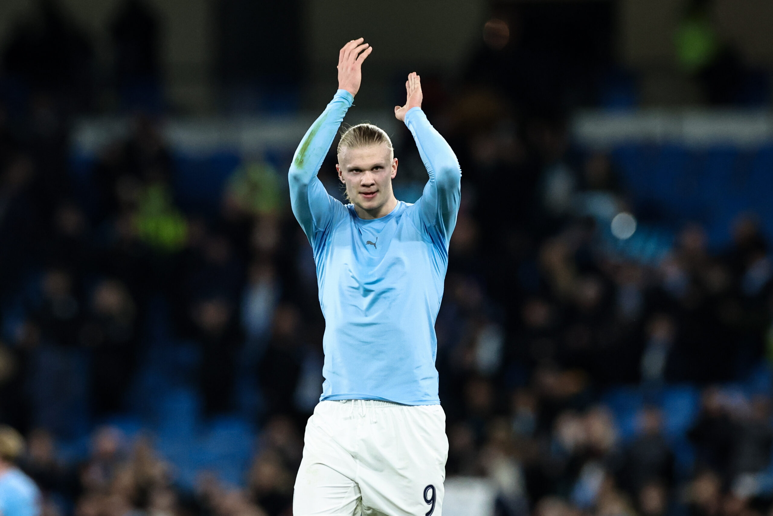 Erling Haaland of Manchester City applauds the fans after the final whistle during the Emirates FA Cup 5th Round match Manchester City vs Plymouth Argyle at Etihad Stadium, Manchester, United Kingdom, 1st March 2025

(Photo by Mark Cosgrove/News Images) in Manchester, United Kingdom on 3/1/2025. (Photo by Mark Cosgrove/News Images/Sipa USA)
2025.03.01 Manchester
pilka nozna puchar anglii
Manchester City - Plymouth Argyle
Foto News Images/SIPA USA/PressFocus

!!! POLAND ONLY !!!