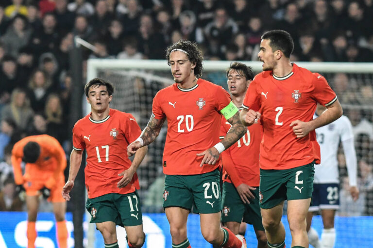 England U21, U 21 v Portugal U21, U21 national team, Nationalteam Friendly, Football, The Hawthorns, Birmingham, UK - 24 March 2025 Fabio Silva of Portugal U21 celebrates with team mates after scoring their first goal Birmingham The Hawthorns Birmingham GBR, UK NEWSPAPERS OUT Copyright: xRichardxBowcottx
2025.03.24 West Bromwich
pilka nozna , miedzynarodowy mecz towarzyski reprezentacji U-21
Anglia U21 - Portugalia U21
Foto IMAGO/PressFocus

!!! POLAND ONLY !!!
