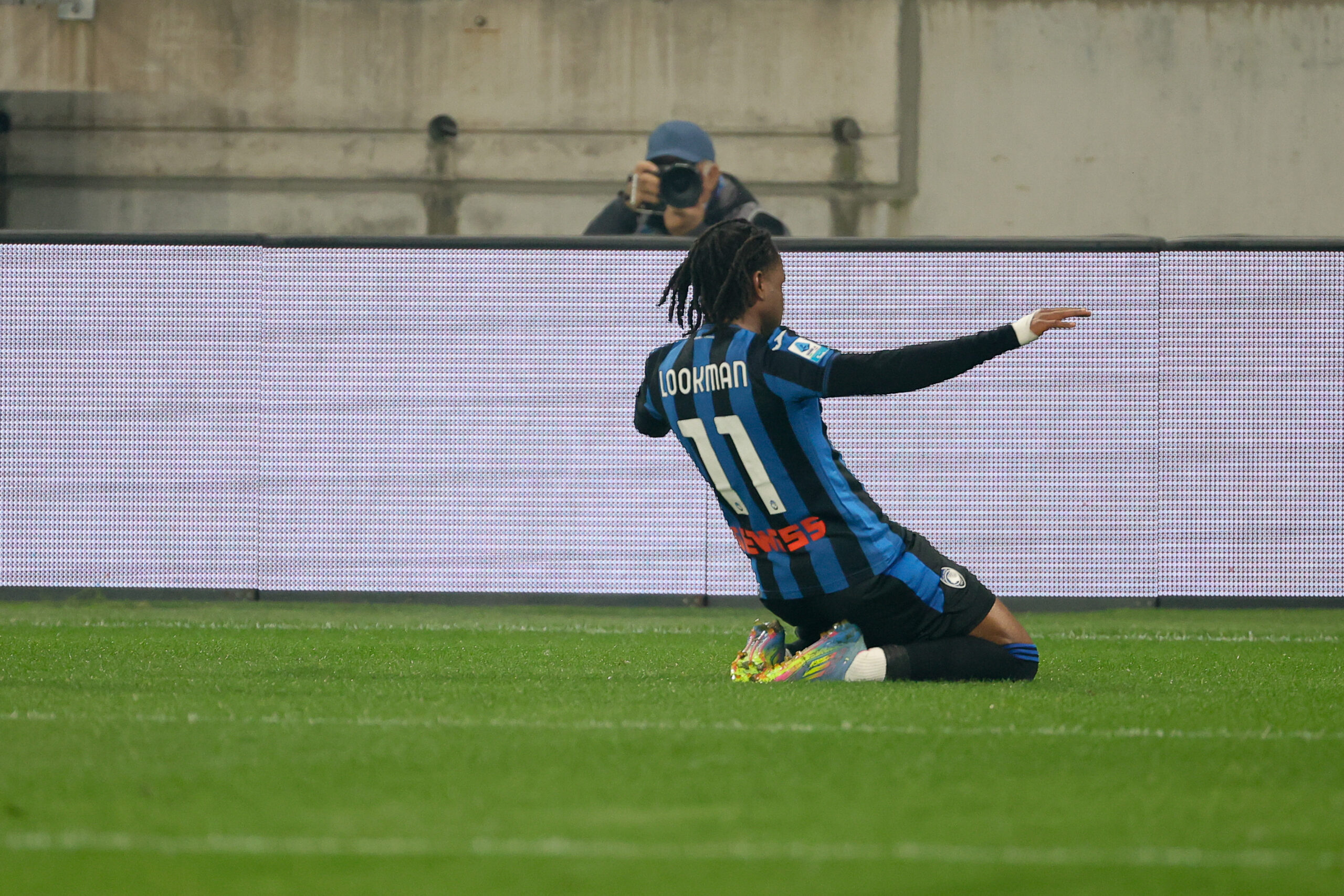 Ademola Lookman of Atalanta BC celebrates a goal during the Italian Serie A soccer match between Atalanta BC and AS Roma at Gewiss Stadium. Final score Atalanta BC 2:1 AS Roma (Photo by Emanuele Pennacchio / SOPA Images/Sipa USA)
2025.05.12 Bergamo
pilka nozna liga wloska
Atalanta Bergamo - AS Roma
Foto SOPA Images/SIPA USA/PressFocus

!!! POLAND ONLY !!!