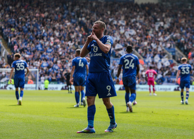 Jamie Vardy of Leicester City celebrates his goal to make it 1-0 during the Premier League match Leicester City vs Ipswich Town at King Power Stadium, Leicester, United Kingdom, 18th May 2025

(Photo by Richard Bierton/News Images) in Leicester, United Kingdom on 5/18/2025. (Photo by Richard Bierton/News Images/Sipa USA)
2025.05.18 Leicester 
pilka nozna liga angielska
Leicester City - Ipswich Town
Foto News Images/SIPA USA/PressFocus

!!! POLAND ONLY !!!
