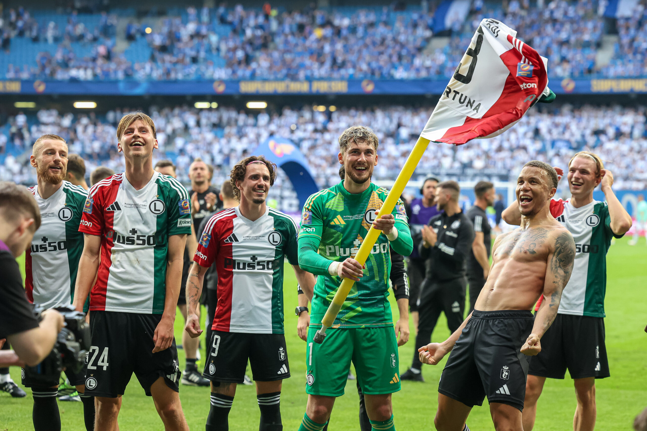 2025.07.13 Poznan
Pilka nozna Superpuchar polski
Lech Poznan - Legia Warszawa
N/z Jan Ziolkowski Migouel Alfarela Kacper Tobiasz Steve Kapuadi radosc zwyciestwo
Foto Pawel Jaskolka / PressFocus

2025.07.13 Poznan
Football Polish Supercup 
Lech Poznan - Legia Warszawa

Credit: Pawel Jaskolka / PressFocus