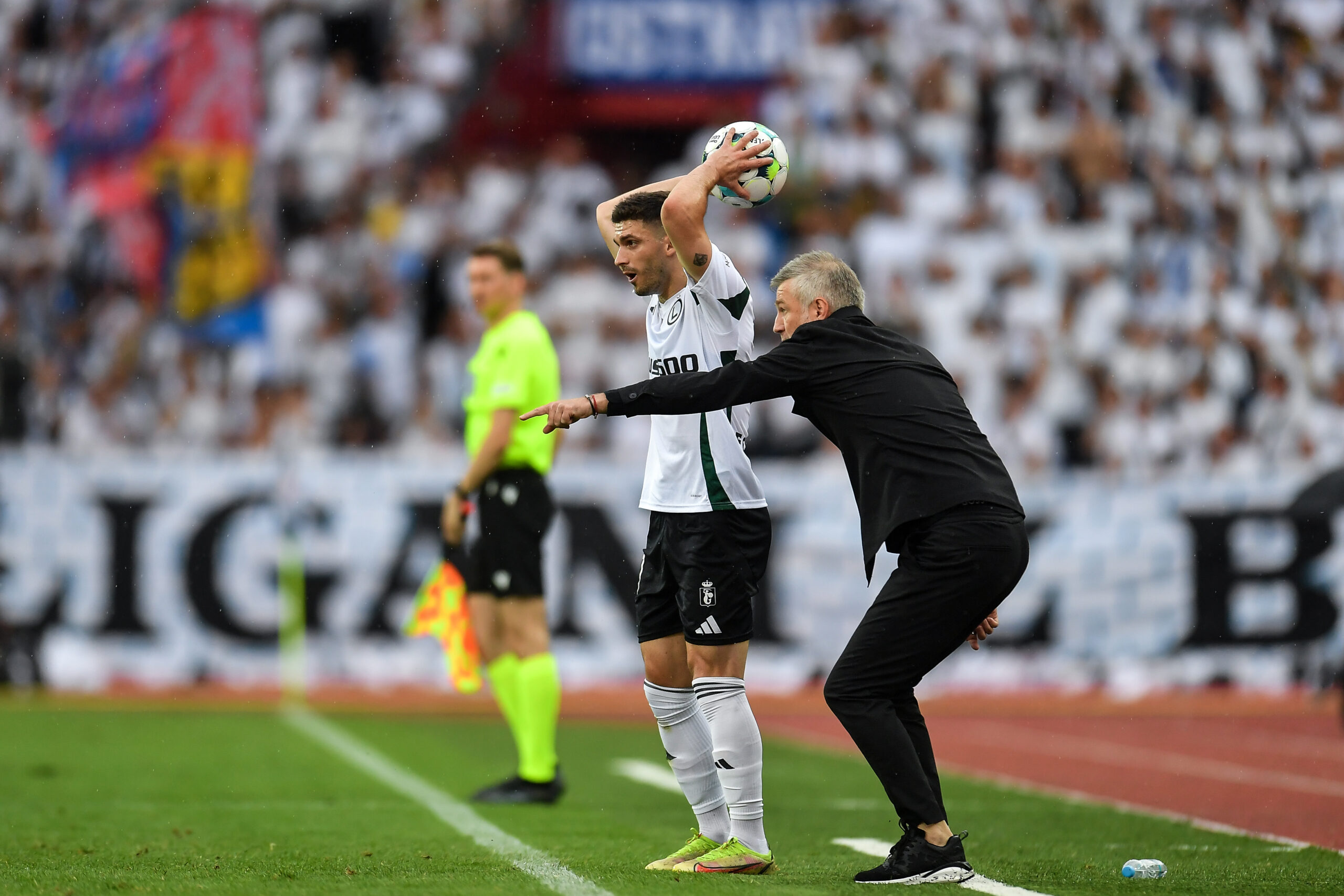 2025.07.24 Ostrawa
Pilka nozna Liga Europy UEFA sezon 2025/26 II runda kwalifikacyjna
Banik Ostrawa - Legia Warszawa
N/z Ruben Vinagre Edward Iordanescu
Foto Mateusz Sobczak / PressFocus

2025.07.24 Ostrava
Football UEFA Europa League 2025/26 season second qualifying round
Banik Ostrava - Legia Warsaw
Ruben Vinagre Edward Iordanescu
Credit: Mateusz Sobczak / PressFocus