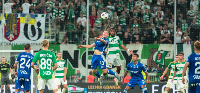 2025.07.26 Gdansk
Pilka Nozna PKO BP Ekstraklasa sezon 2025/2026
Lechia Gdansk - Lech Poznan
N/z Antoni Kozubal Mohamed Awad Alla
Foto. Damian Kosciesza / PressFocus

2025.07.26 Gdansk
Football Polish PKO BP Ekstraklasa season 2025/2026 Lechia Gdansk - Lech Poznan 
O/p 
Credit. Damian Kosciesza / PressFocus