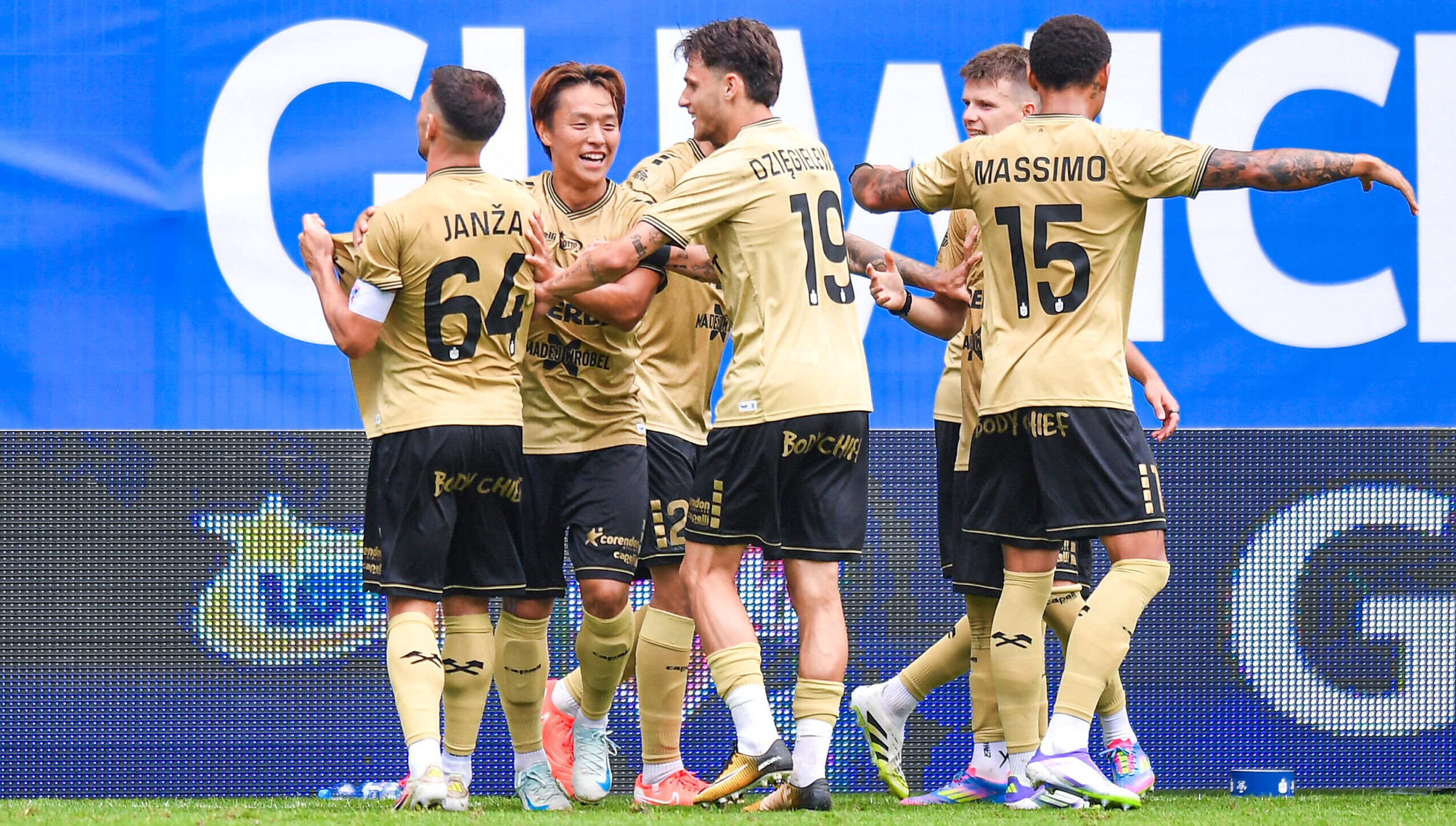 2025.07.26 Gliwice
Pilka nozna PKO BP Ekstraklasa Sezon 2025/2026
Piast Gliwice - Gornik Zabrze
N/z Erik Janza, Young-Jun Goh, Natan Dziegielewski, radosc, radosc po golu, radosc po bramce
Foto Marcin Bulanda / PressFocus

2025.07.26 Gliwice
Football Polish PKO BP Ekstraklasa League Season 2025/2026
Piast Gliwice - Gornik Zabrze
Erik Janza, Young-Jun Goh, Natan Dziegielewski, radosc, radosc po golu, radosc po bramce
Credit: Marcin Bulanda / PressFocus