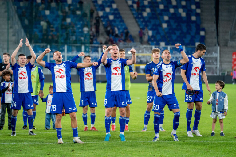 2025.08.01 Plock Pilka Nozna PKO Ekstraklasa Sezon 2025/2026 Wisla Plock - Piast Gliwice N/z Druzyna Radosc Foto Dawid Figura / PressFocus

2025.08.01 Plock Football Polish PKO Ekstraklasa Season 2025/2026 Wisla Plock - Piast Gliwice Druzyna Radosc Credit: Dawid Figura / PressFocus