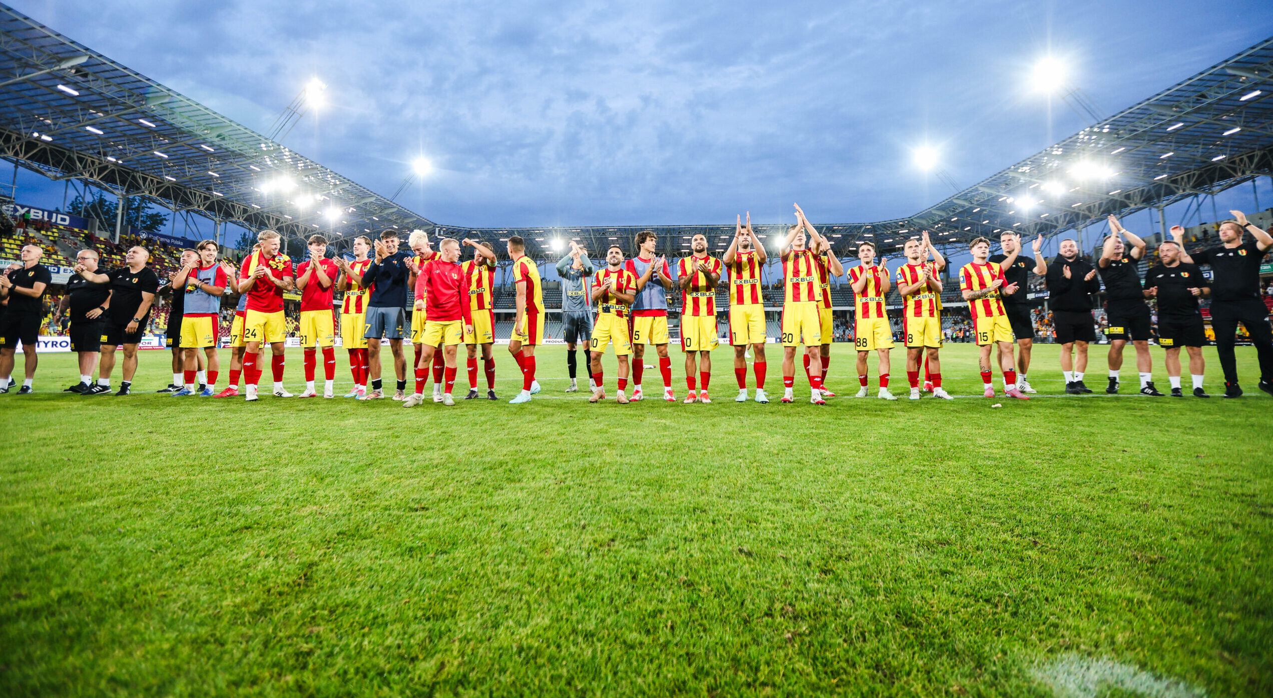 2025.08.08 Kielce
Pilka nozna PKO Ekstraklasa 2025/2026
Korona Kielce - Radomiak Radom
N/z radosc wygrana Korona Kielce
Foto Marta Badowska / PressFocus

2025.08.08 Kielce
Football Polish PKO Ekstraklasa Season 2025/2026
radosc wygrana Korona Kielce
Credit: Marta Badowska / PressFocus