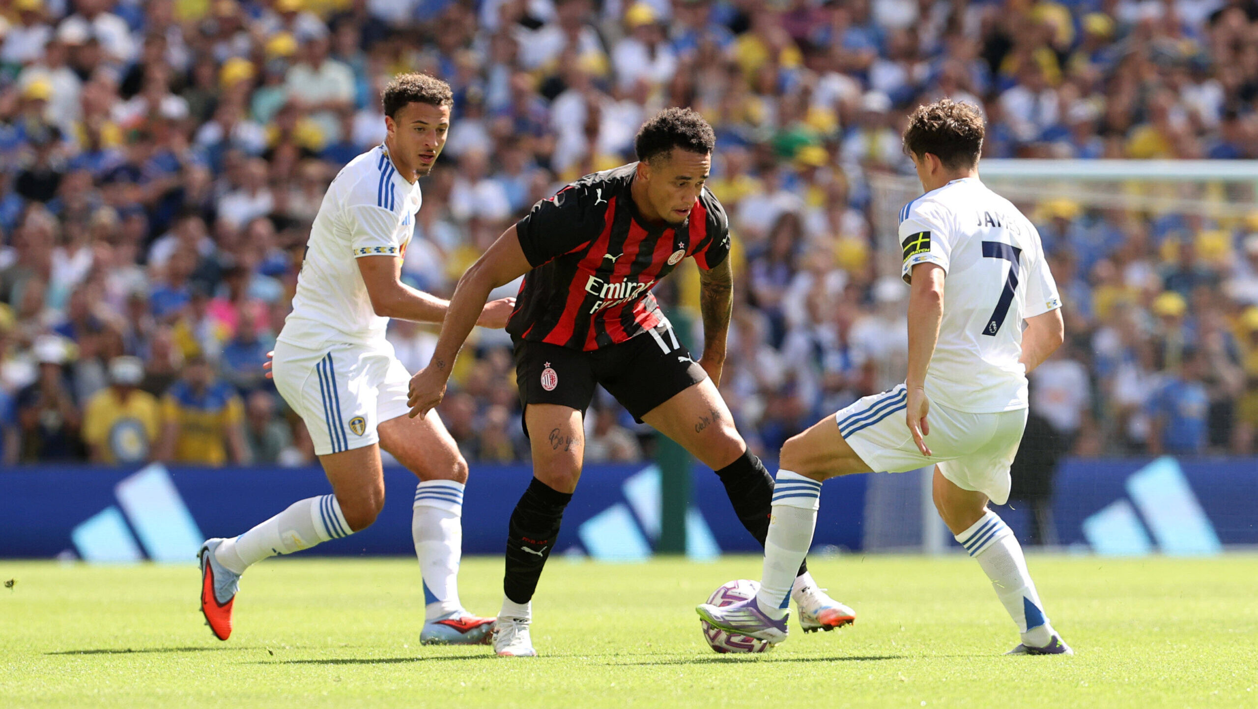 Pre-Season Friendly, Aviva Stadium, Dublin 9/8/2025 Leeds United vs AC Milan AC Milans Okafor Noah and Dan James of Leeds Okafor Noah and Dan James 9/8/2025 PUBLICATIONxNOTxINxUKxIRLxFRAxNZL Copyright: x INPHO/BryanxKeanex JKPW9295
2023.07.02 Dublin
pilka nozna sparing mecz towarzyski
Leeds United - AC Milan
Foto IMAGO/PressFocus

!!! POLAND ONLY !!!