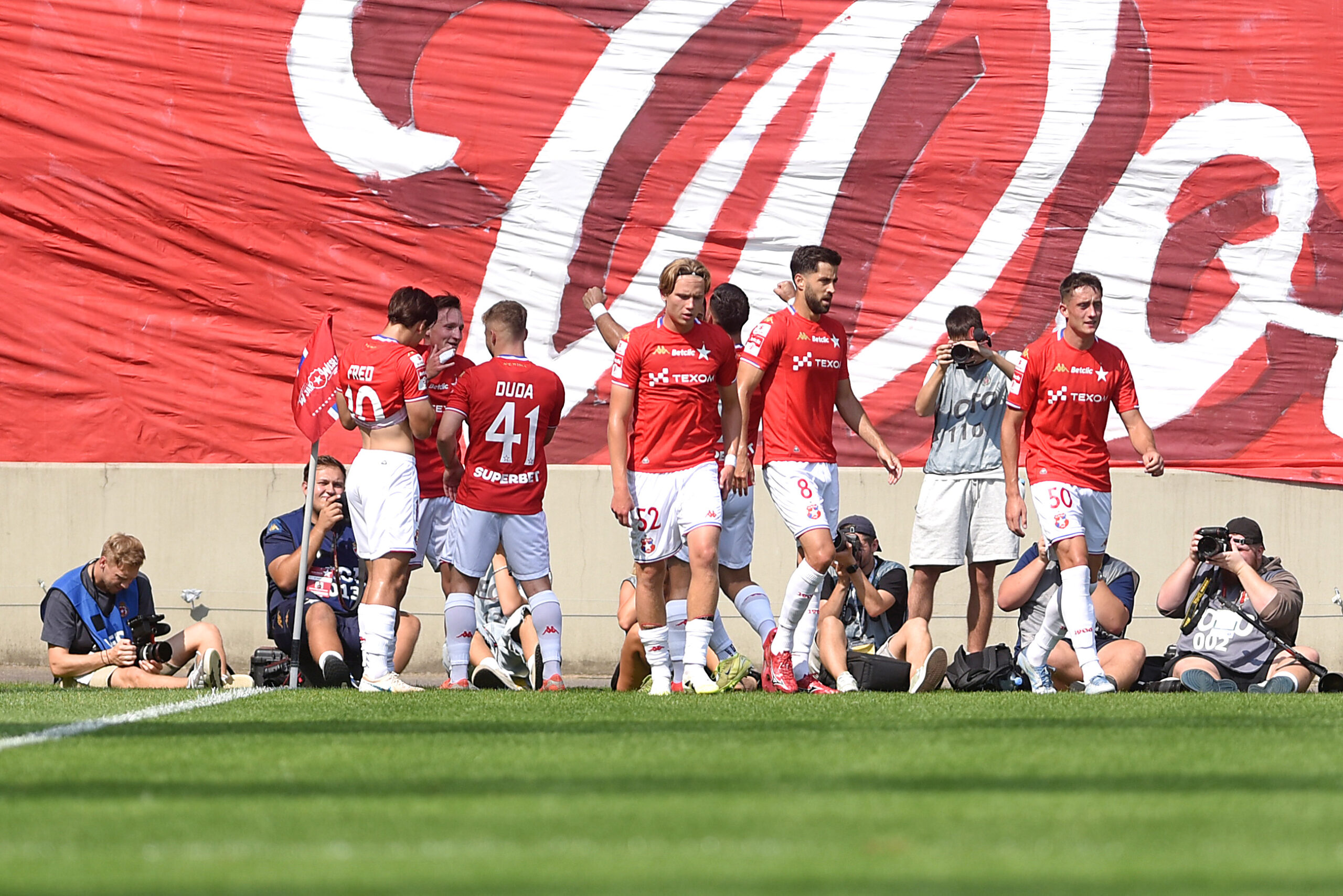 2025.08.10 Krakow
Pilka nozna , Betclic I liga , sezon 2025/26
Wisla Krakow - Pogon Grodzisk Mazowiecki
N/z Pilkarze Wisly, radosc po bramce na 2-1, gol, bramka
Foto Krzysztof Porebski / PressFocus

2025.08.10 Krakow
Football , Polish league, second level , 2025/2026 season
Wisla Krakow - Pogon Grodzisk Mazowiecki
Pilkarze Wisly, radosc po bramce na 2-1, gol, bramka
Credit: Krzysztof Porebski / PressFocus
